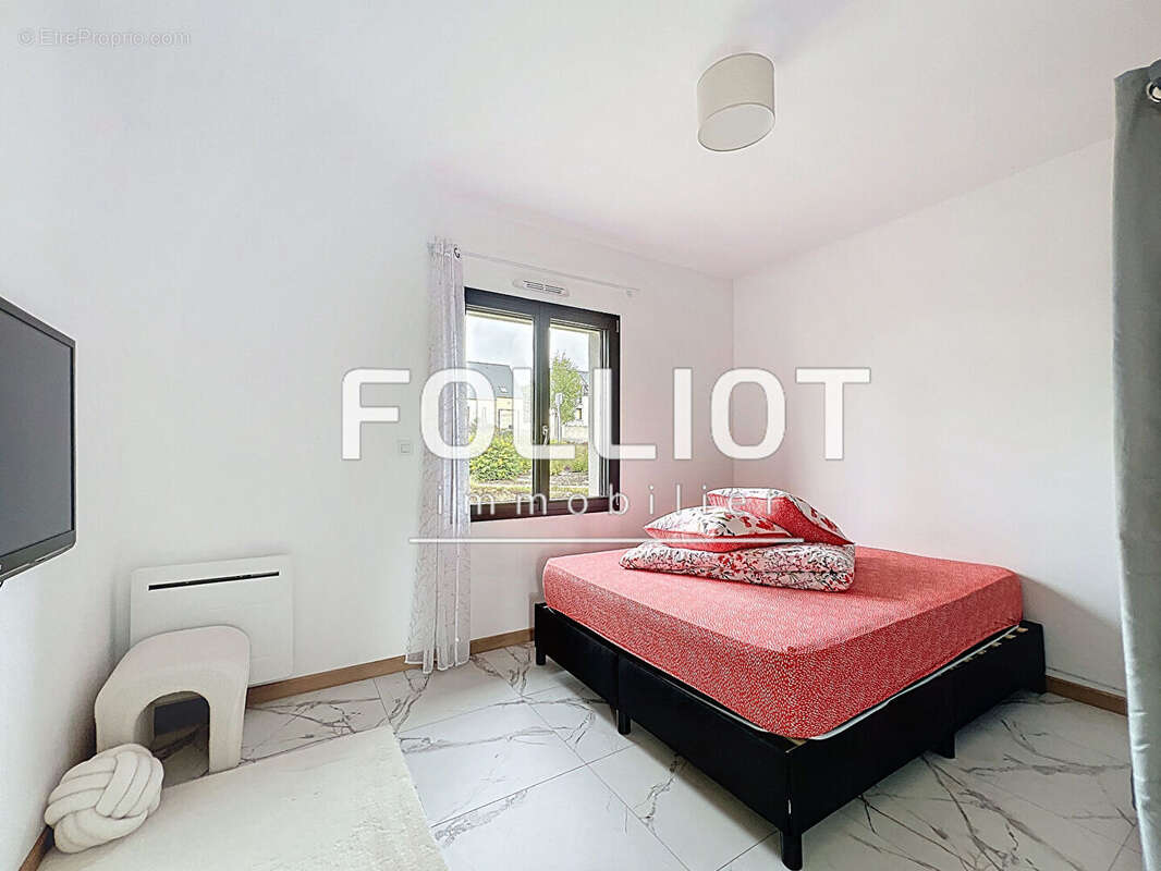 Maison à LA CHAPELLE-JANSON