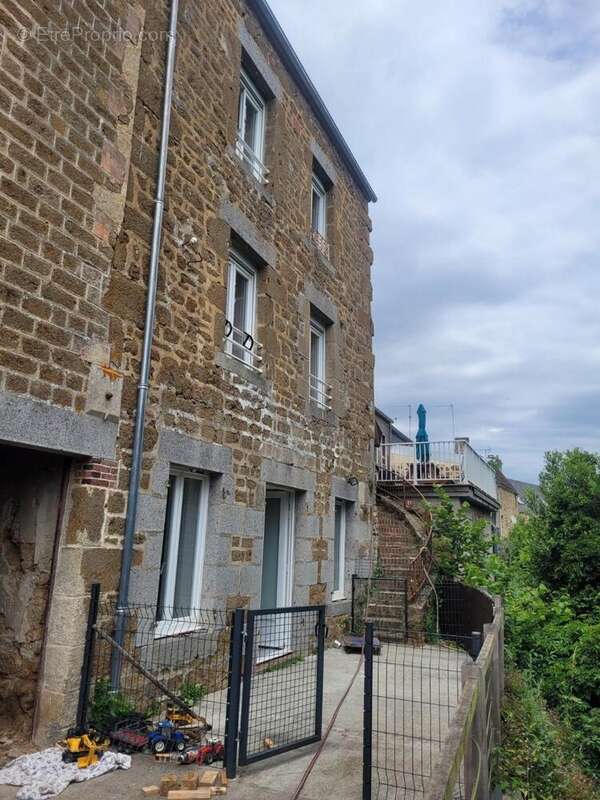 Maison 112 m² à La Lande-De-Louge  - photo 9