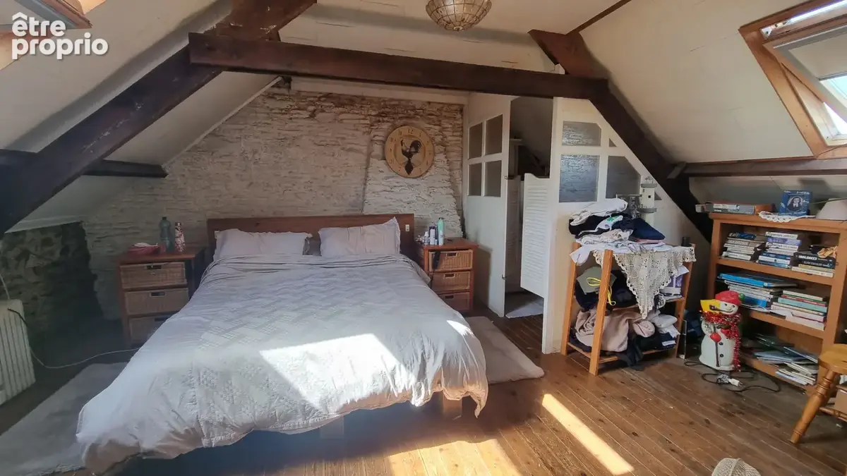 CÔTES-D'ARMOR, Proche de Bon Repos, Charmante Maison Mitoyenne 2 Chambres, Beau Potentiel - photo 6
