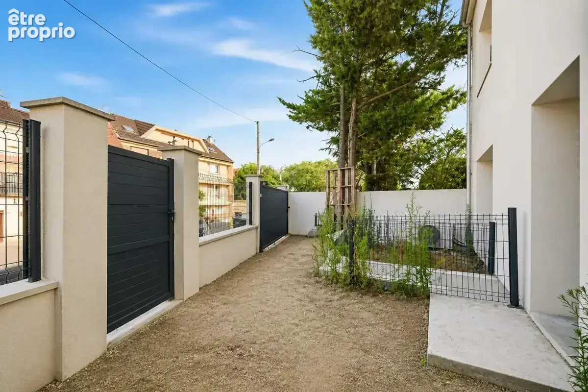 Maison de 7 pièces de 150 m² à Villejuif - photo 16