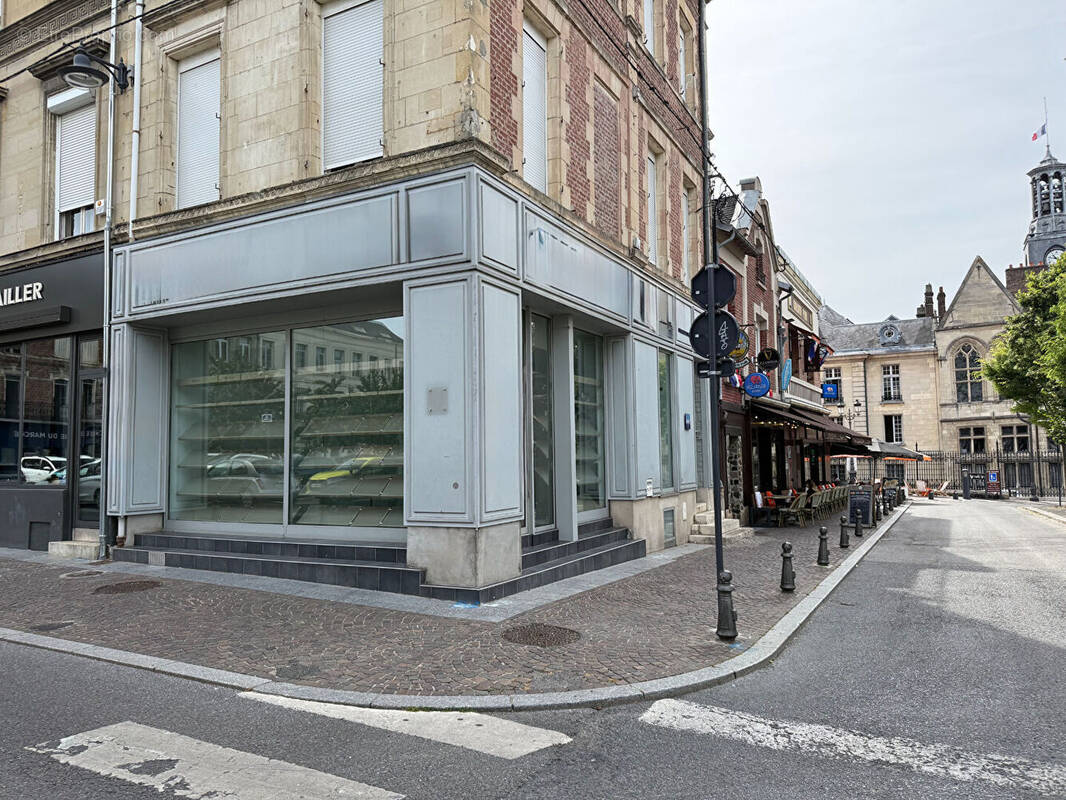 Commerce à SAINT-QUENTIN