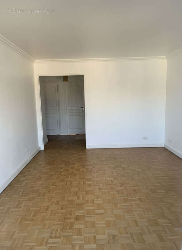 Appartement à LIVRY-GARGAN