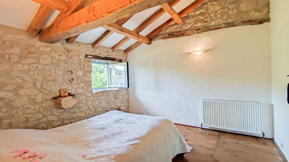 Maison à BAGAT-EN-QUERCY