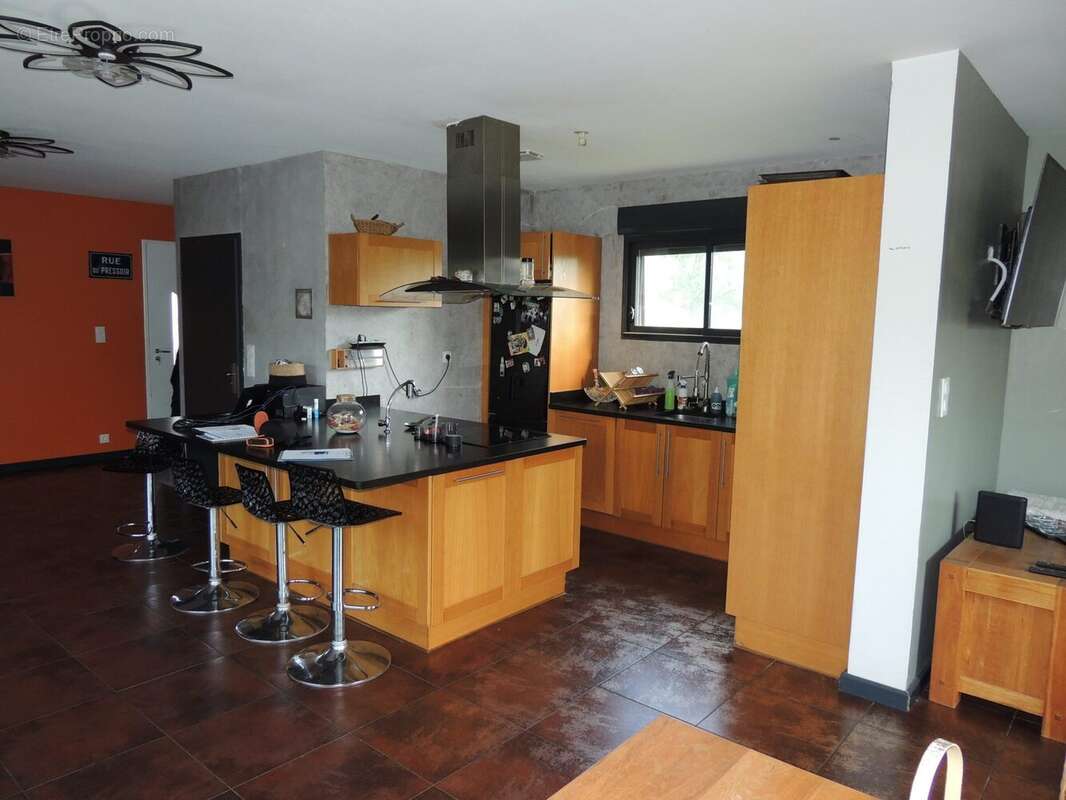 Maison à LARAMIERE