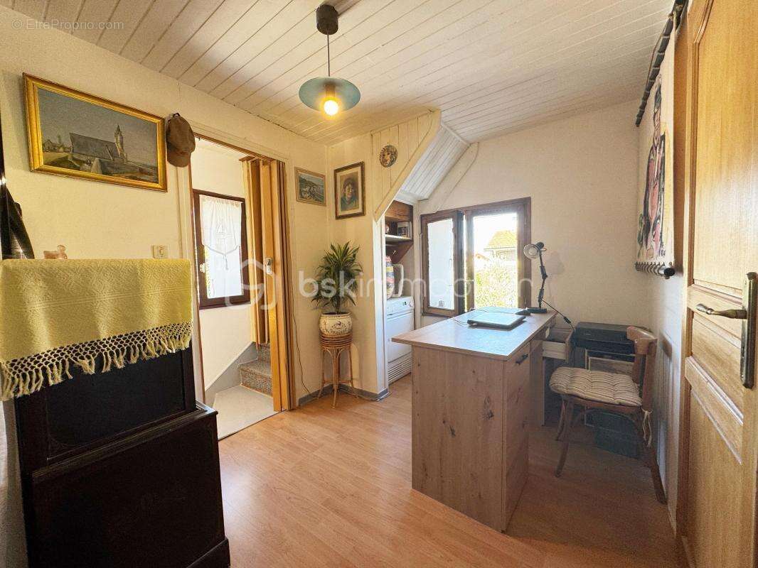 Appartement à POISAT