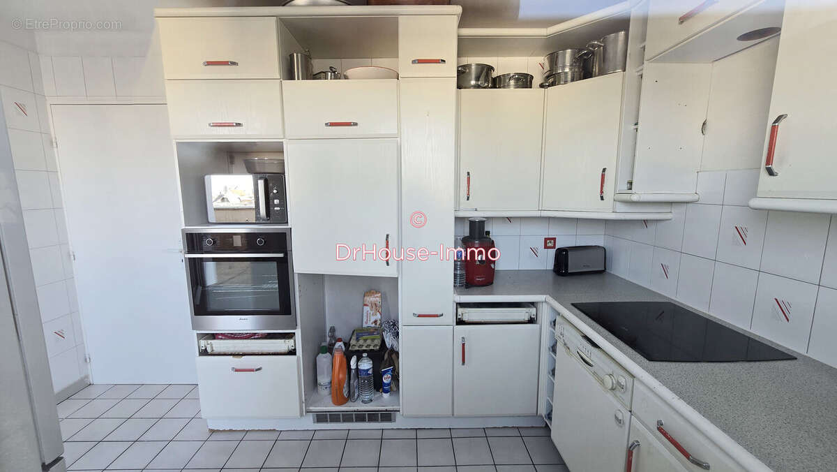 Appartement 98 m² à Creteil  - photo 2