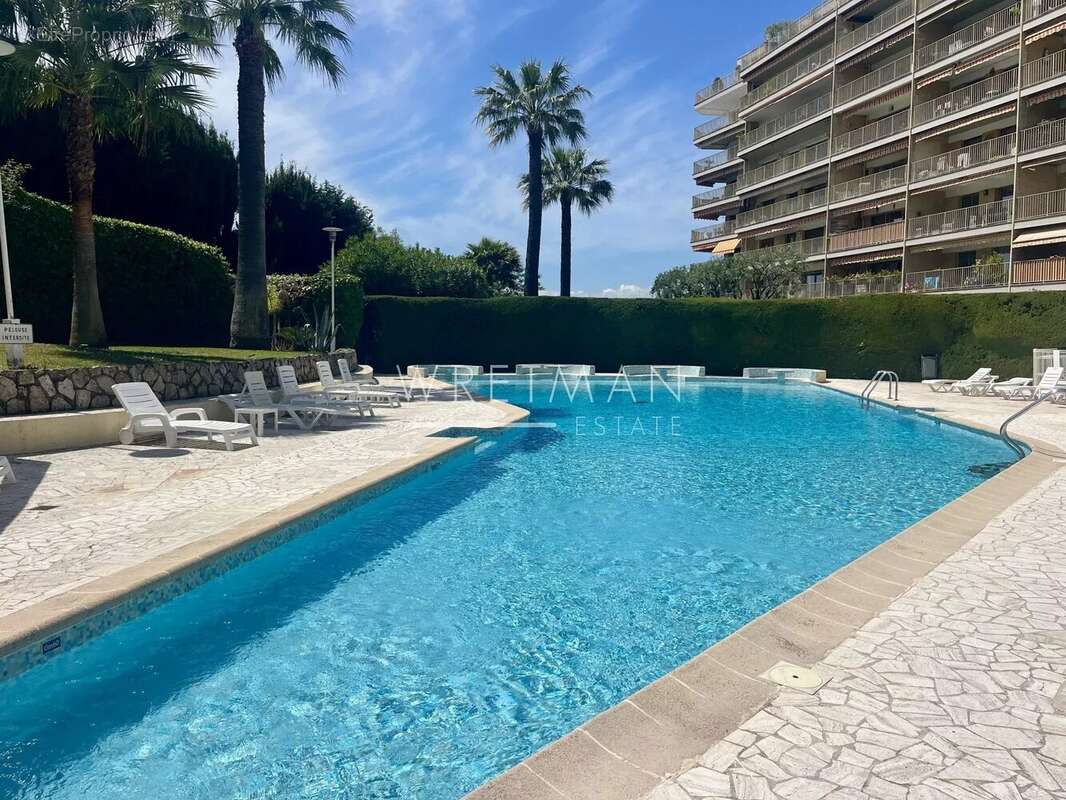 Appartement à LE CANNET