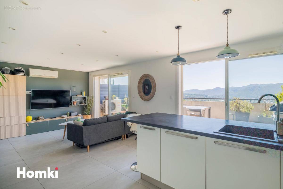 Appartement à MARSEILLE-12E
