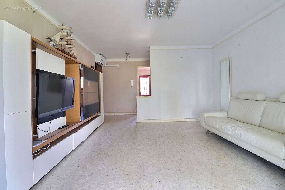 Appartement à SAINT-RAPHAEL