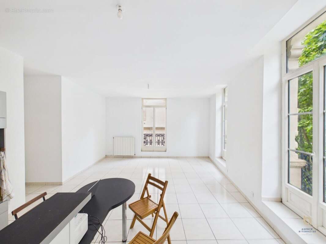 Appartement à BEZIERS