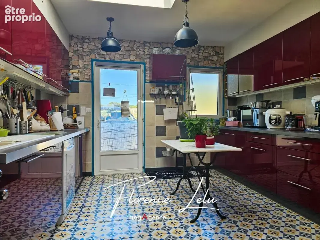 maison spacieuse avec terrain 12474 m² - photo 2