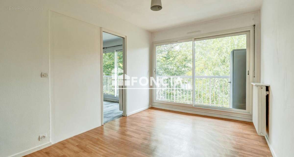 Appartement à BOUGIVAL