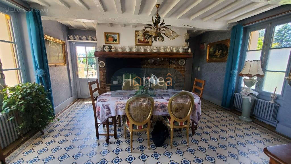 Maison à ENVERMEU