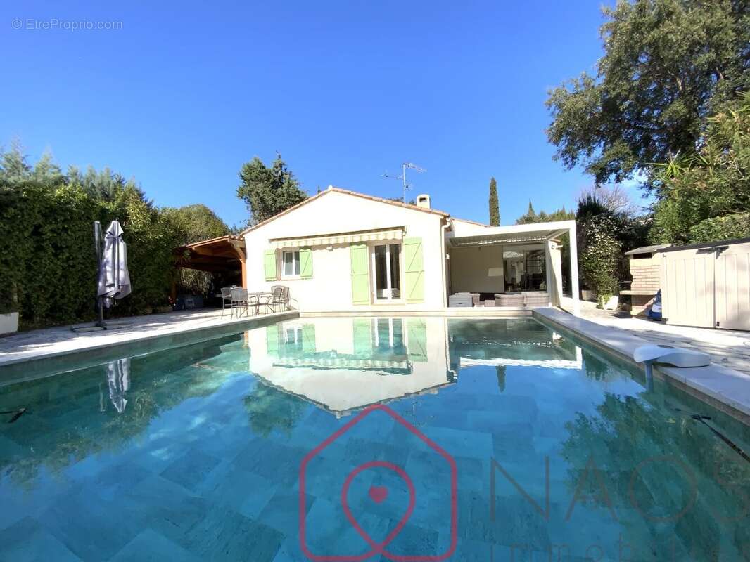 Maison à FREJUS