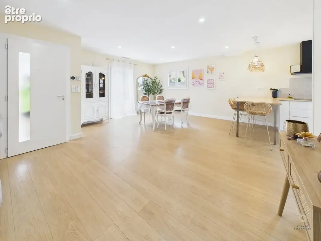 Maison de plain-pied rénovée  terrain 430 m²  garage - photo 9