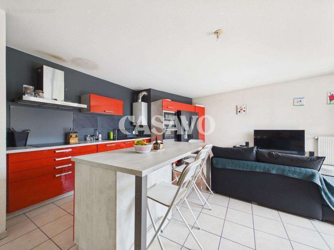 Appartement à DECINES-CHARPIEU