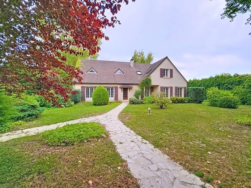 Maison à ANIZY-LE-CHATEAU