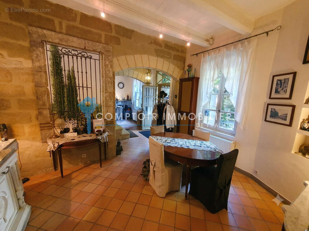 A Vendre GARD (30) - Grande maison de charme avec cour dans village en périphérie Uzès - photo 16