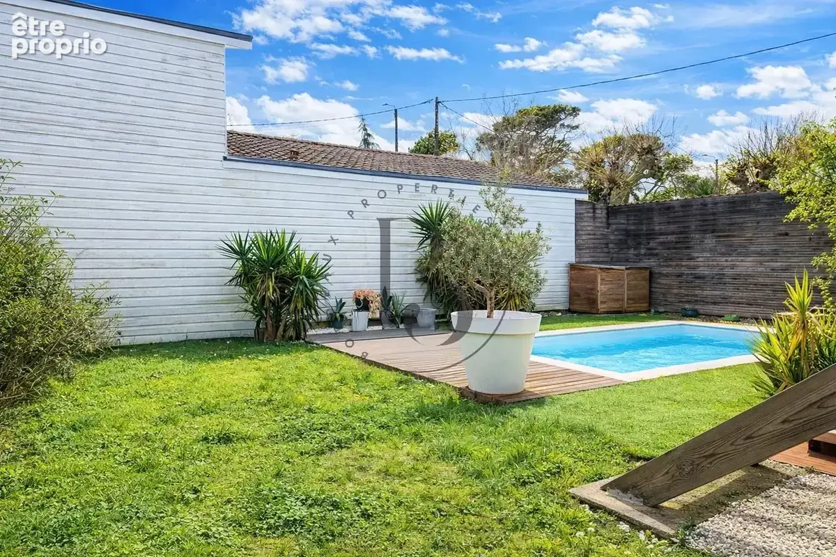 BORDEAUX MERIGNAC - Maison familiale avec jardin, piscine et stationnements - photo 2