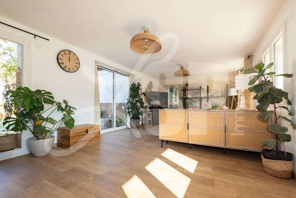 Ancienne usine transformée en habitation - Maison à LA FORTERESSE