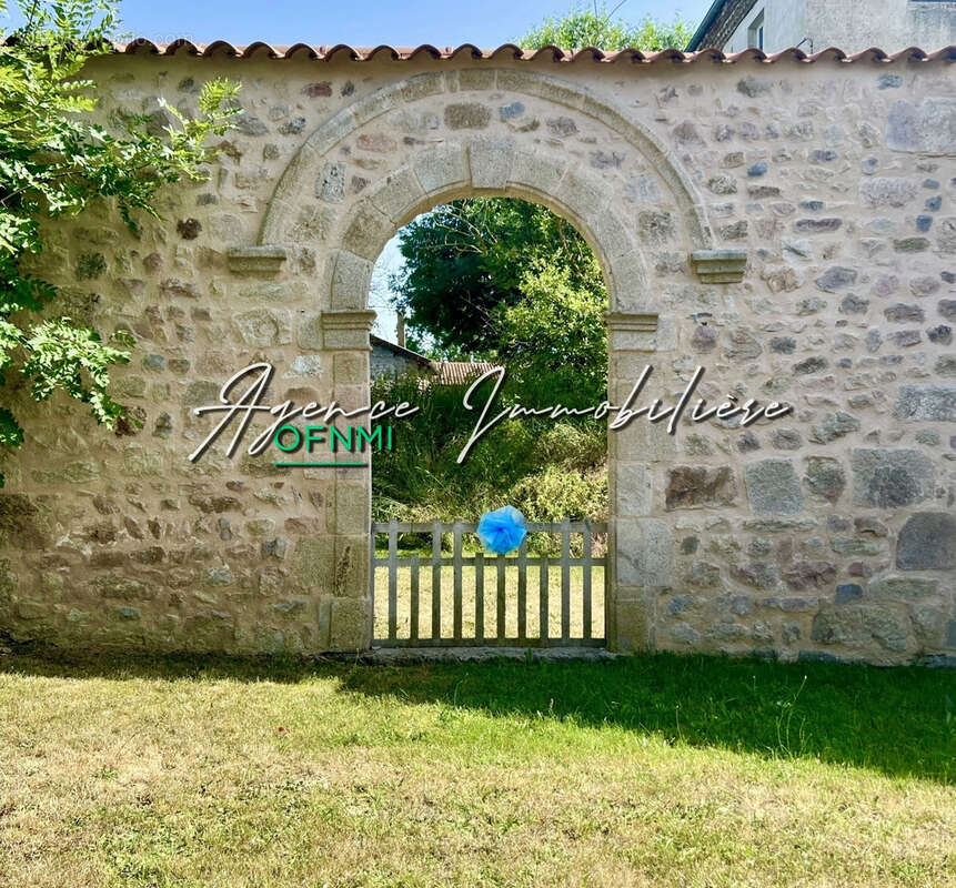 Maison à SAINT-GEORGES-LAGRICOL