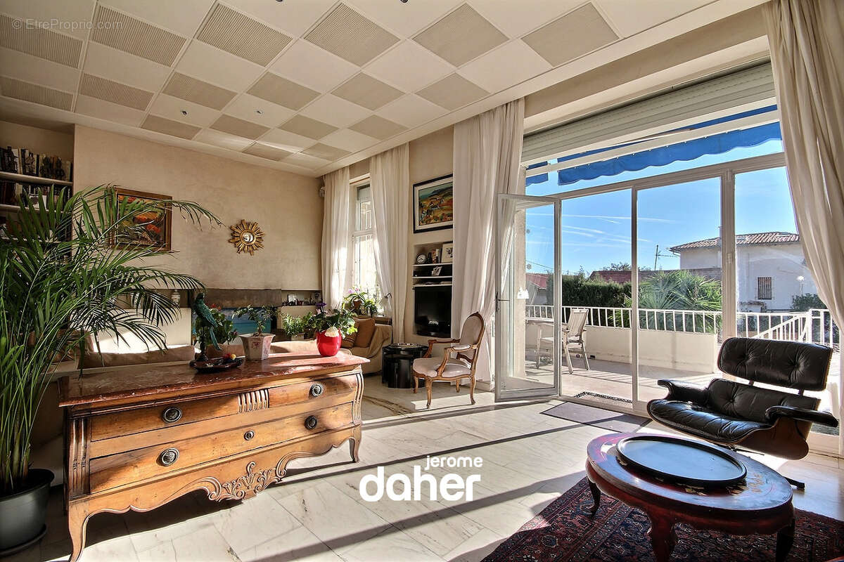 Maison à MARSEILLE-7E