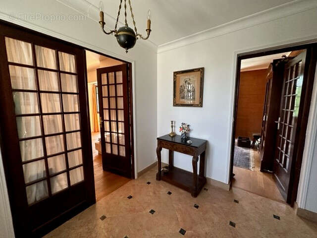 Maison à BURES-SUR-YVETTE