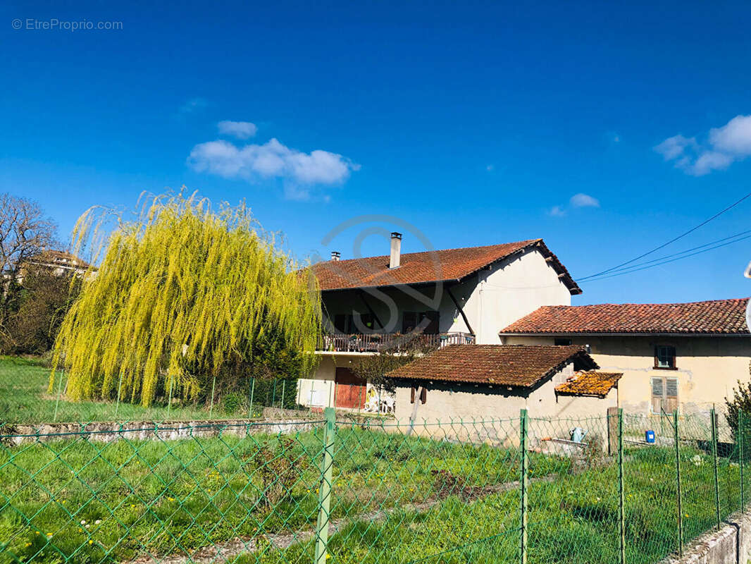 Maison à LA COTE-SAINT-ANDRE