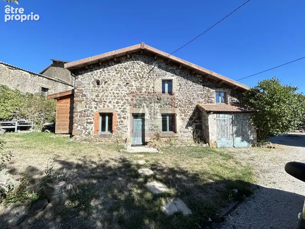 corps de ferme avec gîte, dépendance et terrain. - photo 10