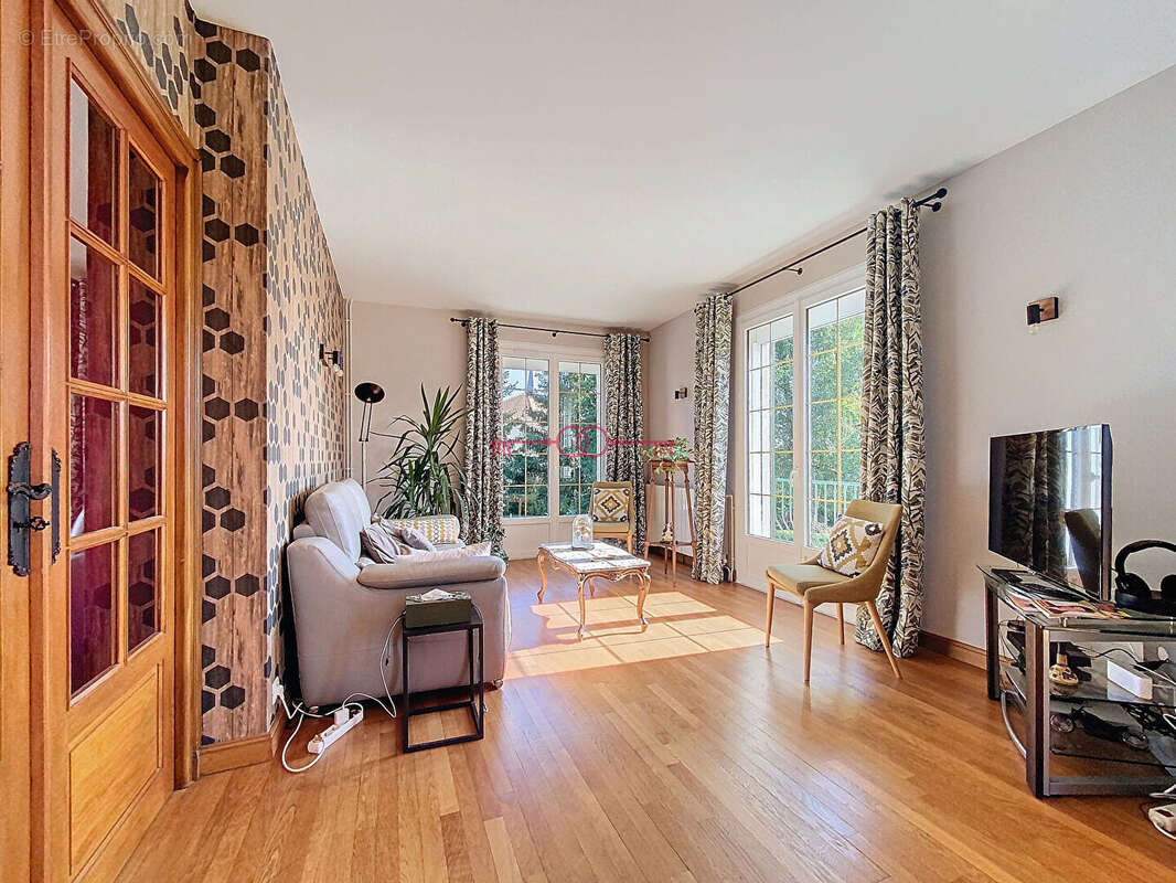 Maison à VILLE-SUR-TOURBE