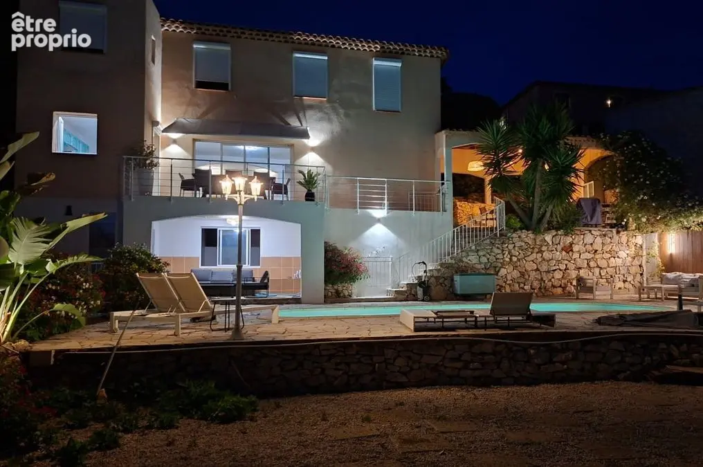 Maison de 4 chambres avec piscine - photo 5