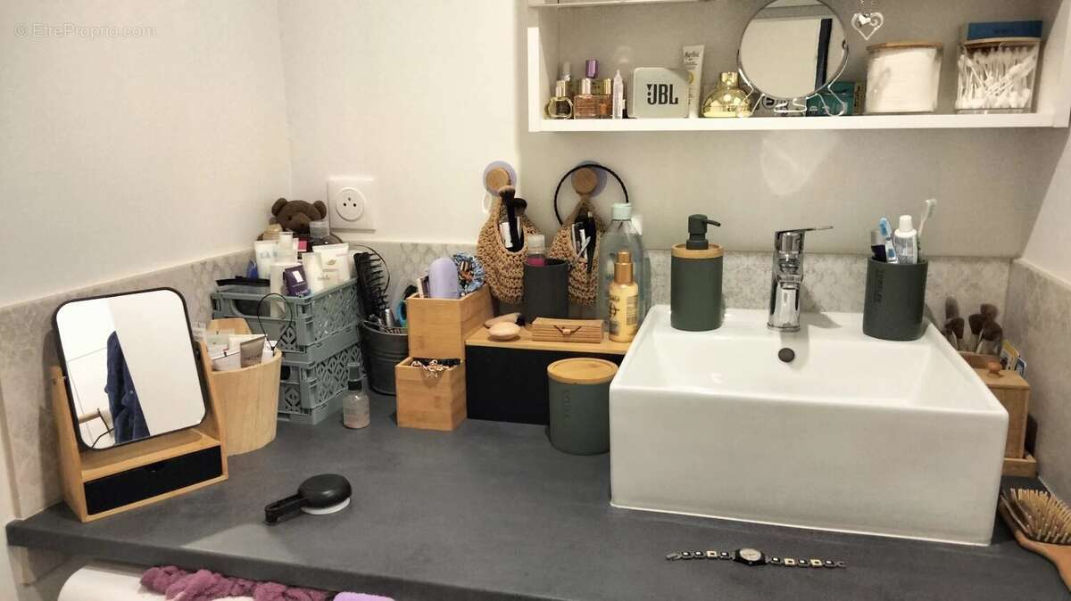 Appartement à NEUVILLE-DE-POITOU