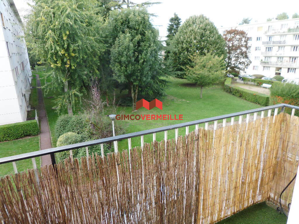 Appartement à LA CELLE-SAINT-CLOUD