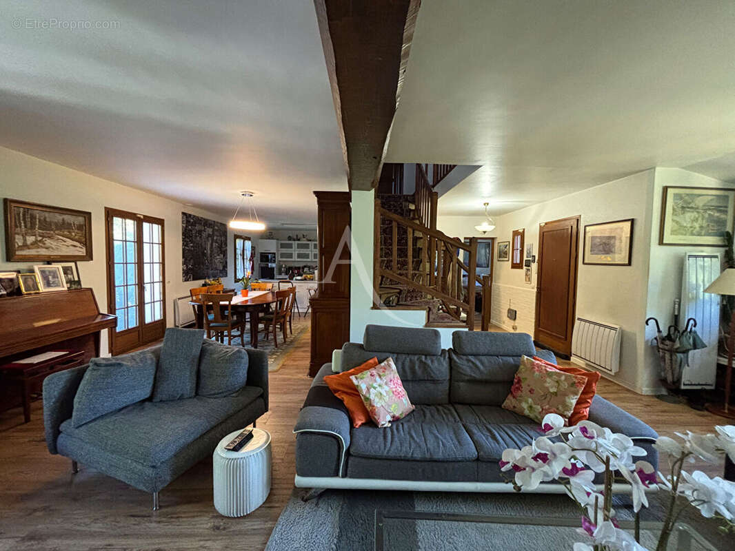 Maison à DAMMARTIN-EN-GOELE