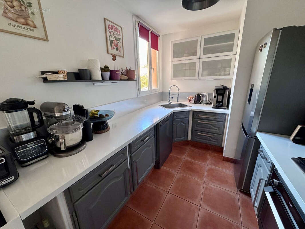 Appartement à MARSEILLE-9E