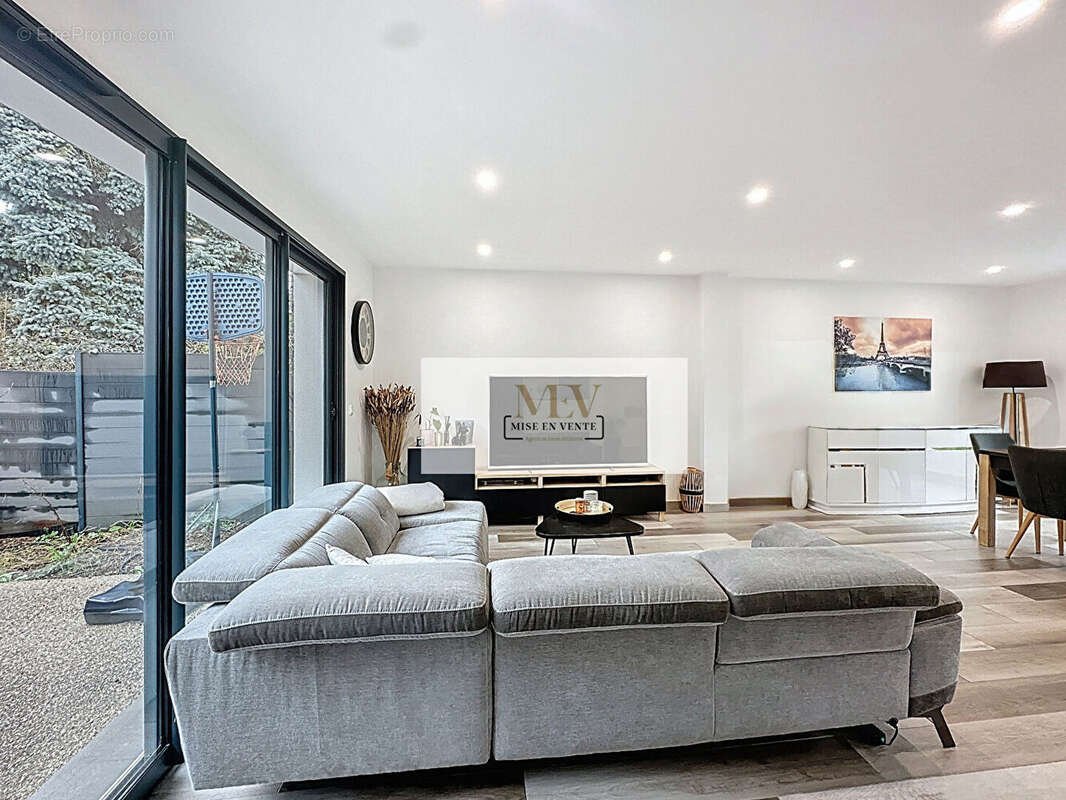 Maison à BRY-SUR-MARNE