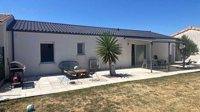 Maison à TONNAY-CHARENTE