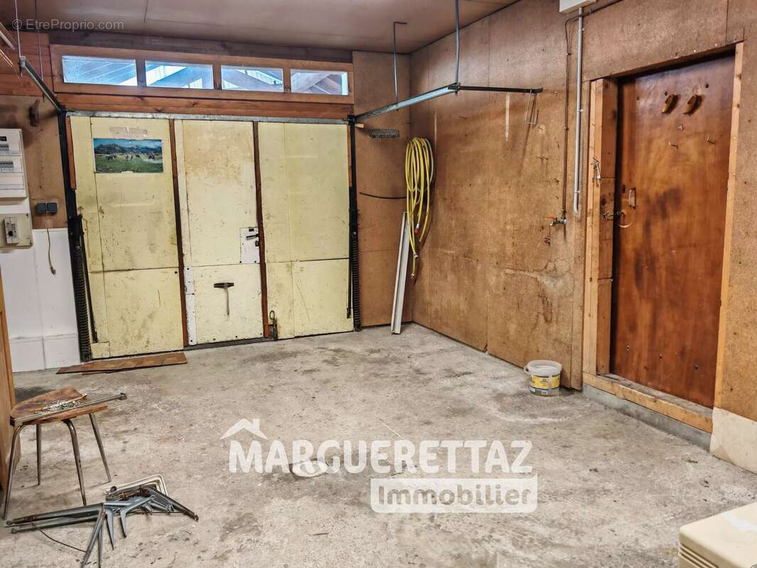 Maison à CRANVES-SALES
