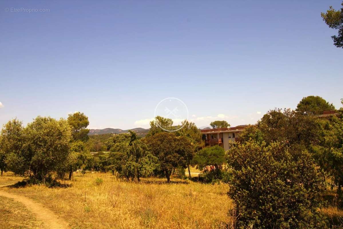 Appartement à FREJUS