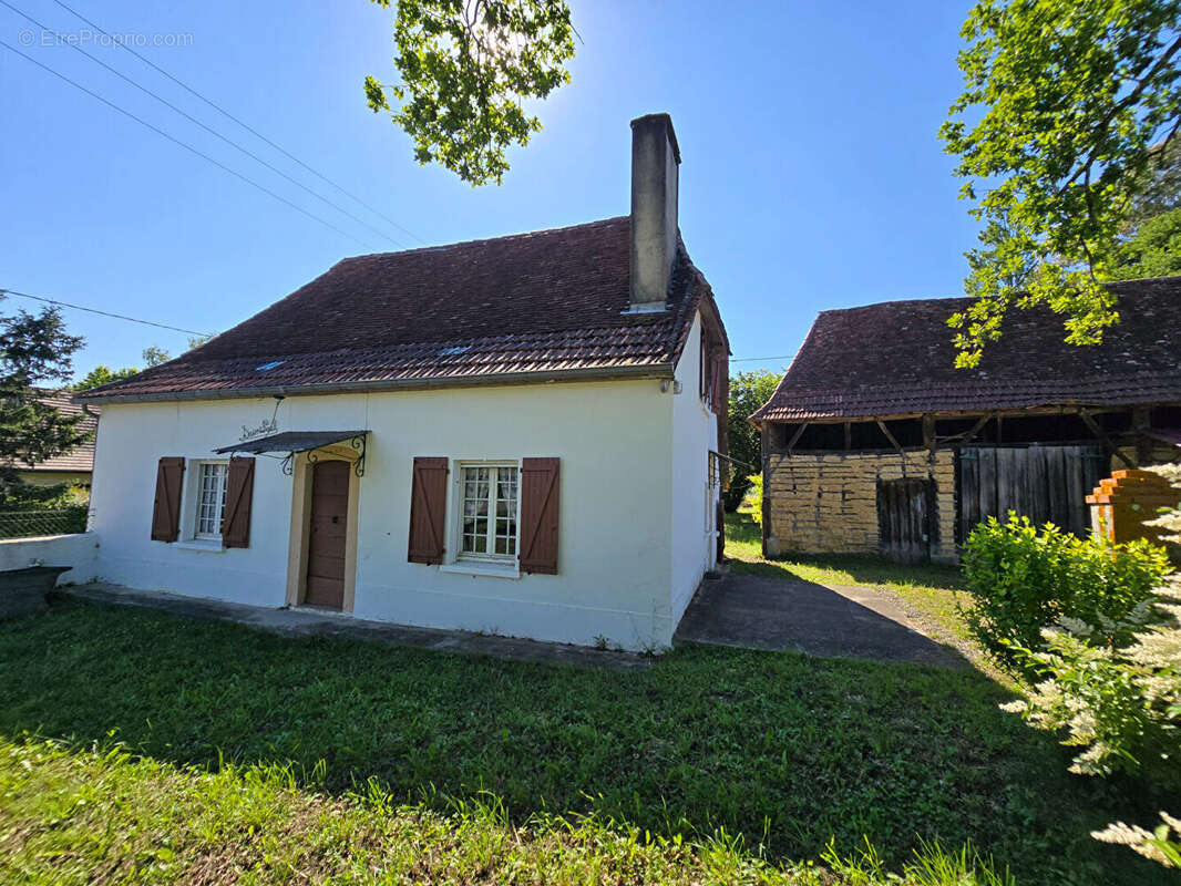 Maison à DOAZON