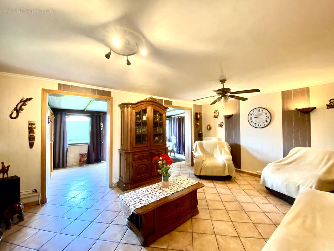 Maison à AULNOYE-AYMERIES