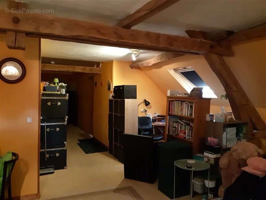 Maison à SAINT-LEGER-MAGNAZEIX