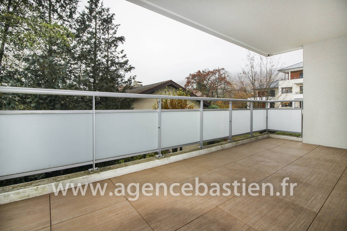 Appartement à DIVONNE-LES-BAINS