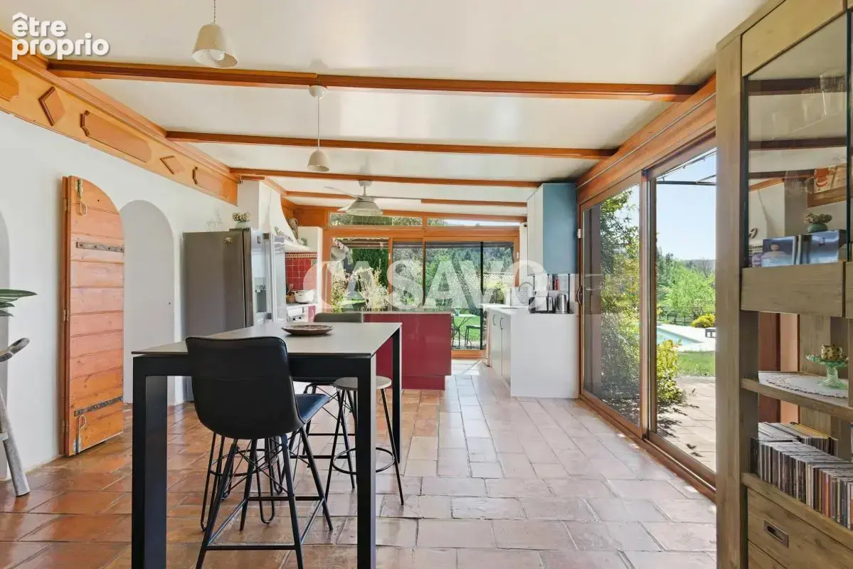 Vente Maison 7 pièces de 162m² - 13840 Rognes - photo 8