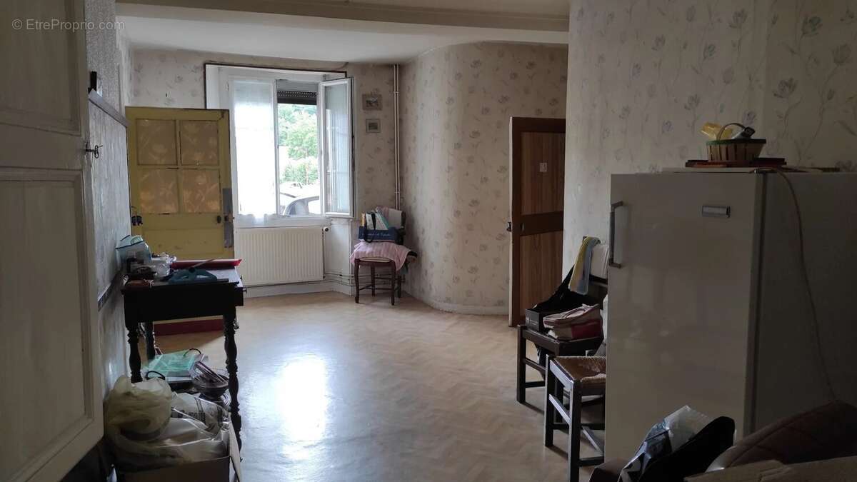 Maison à MONTIERS-SUR-SAULX