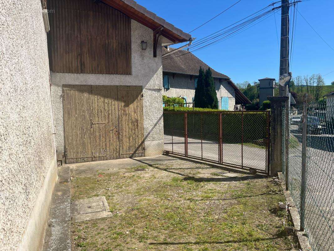 Maison à LES AVENIERES