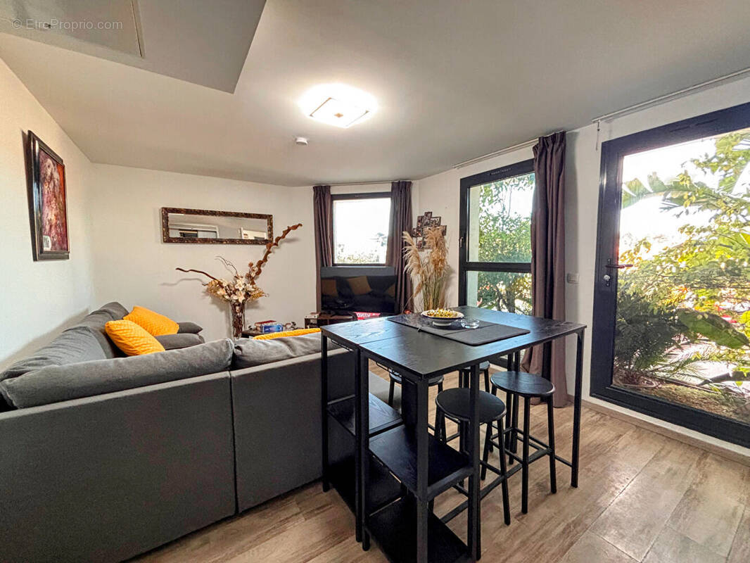 Appartement à CARRY-LE-ROUET