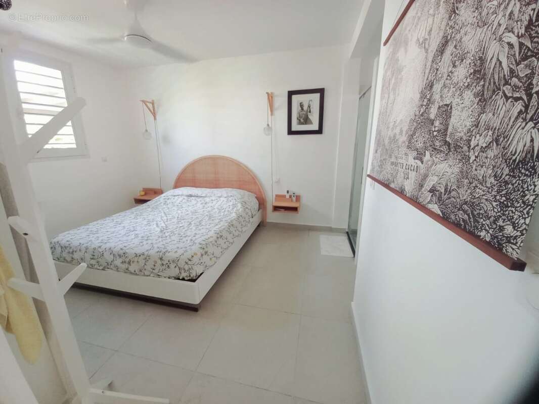 Villa premium T3 & son T2 à vendre à SAINTE ANNE Bourg (971) Guadeloupe - - photo 12