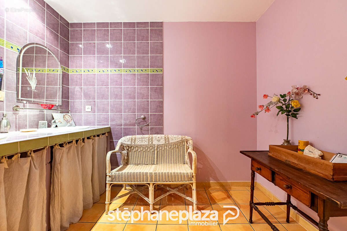 Maison à MONTBARTIER