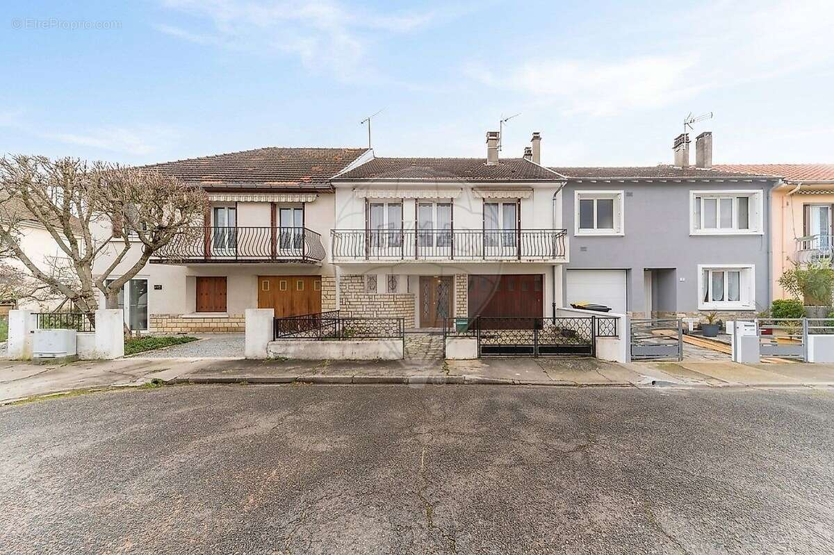 Maison à CUSSET